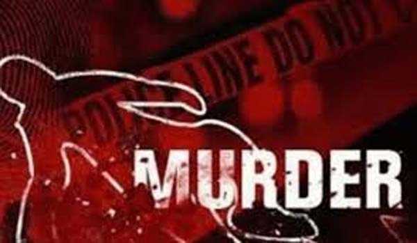 गोण्डा में युवक ने चाकू से भाभी की हत्या कर , मां समेत चार लोगों को किया घायल गोण्डा में युवक ने चाकू से भाभी की हत्या कर , मां समेत चार लोगों को किया घायल